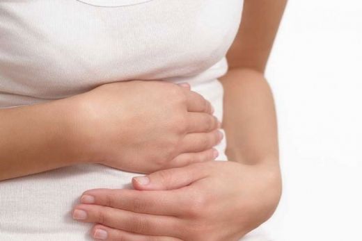 Şiddetli Karın Ağrısı Belirtileri ve Tedavisi